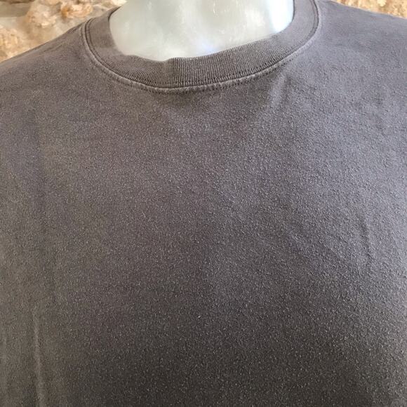 Duluth Trading Longtail T Gray Short Sleeve Cotton Shirt Men’s Size Large - Picture 4 of 5